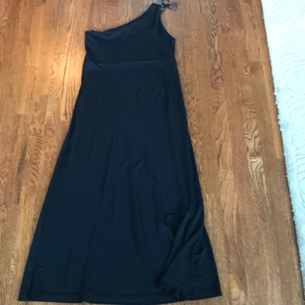 Black maxi dress